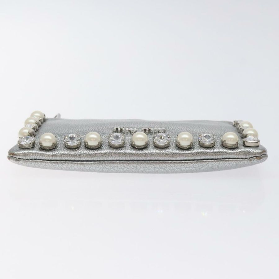 【日本直送】Miu Miu 皮革手拿包 銀色 正品 BA3607-5