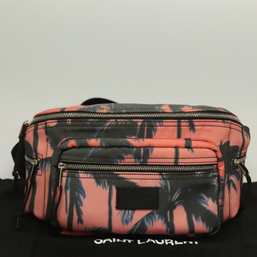 【日本直送】SAINT LAURENT 尼龍粉紅銀色斜背包 Auth bs27374-11