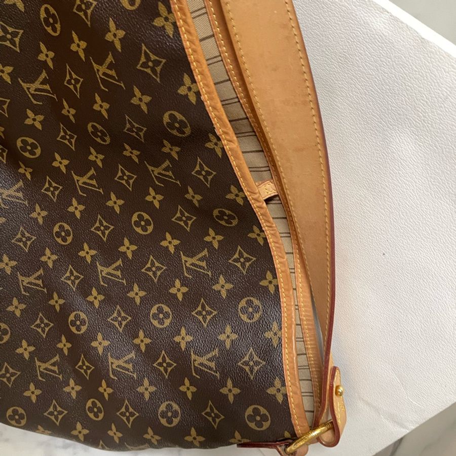 lv 肩背包 中款-15