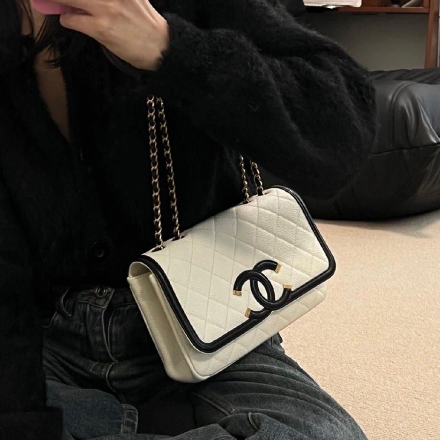 Chanel 香奈兒vanity鏈條單肩斜挎包 尺寸約21.5*13黑白熊貓配色-4