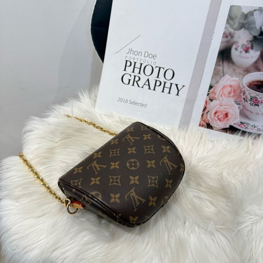 LV Mini Bumbag 腰包 斜背包 肩包-7