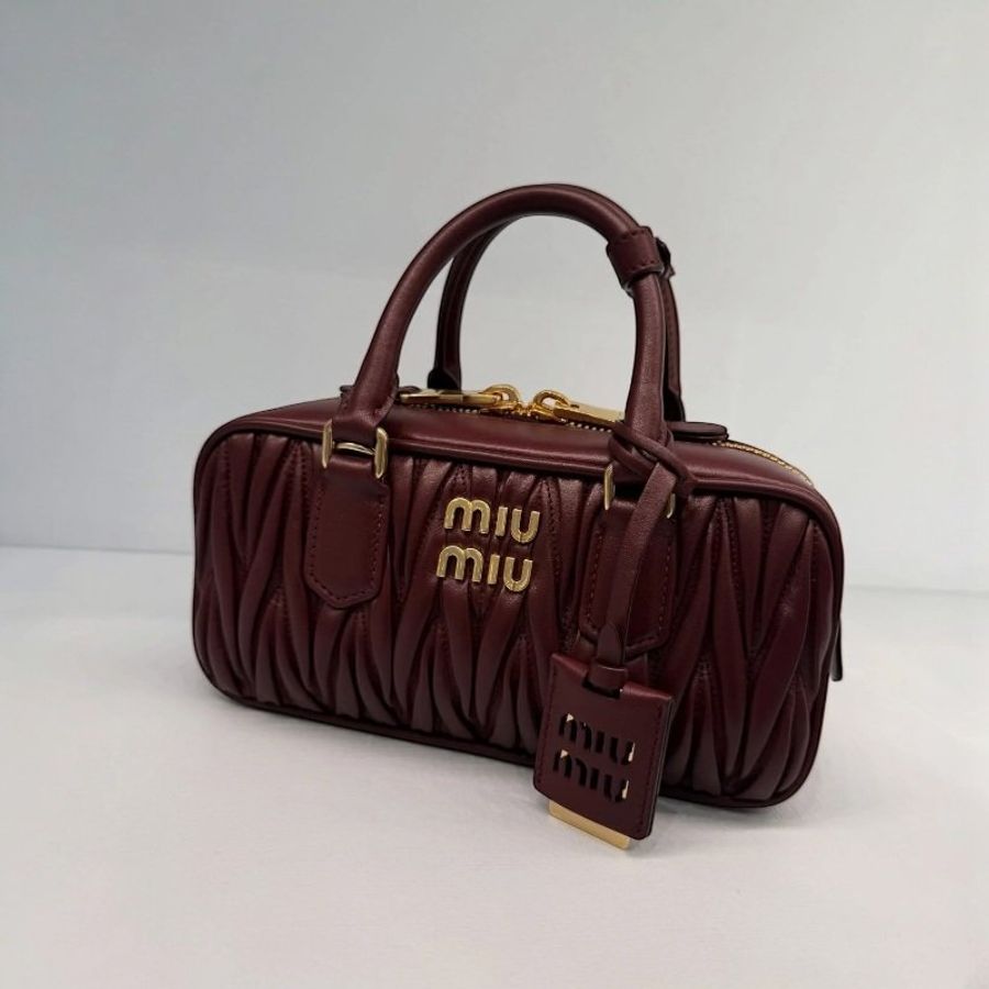 🎉新品好折扣✨Miu Miu 5BB142 Arcadie Matelasse 皺褶小款納帕皮革包 酒紅色-4