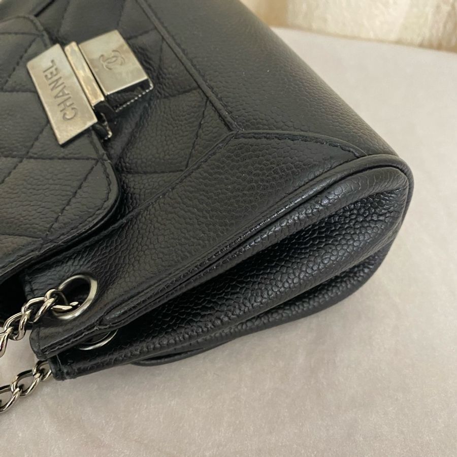 Chanel 香奈兒黑銀荔枝牛皮腋下包-2