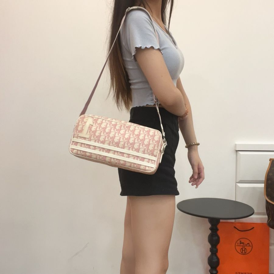 「出清優惠」Dior 粉色運動休閒包-17