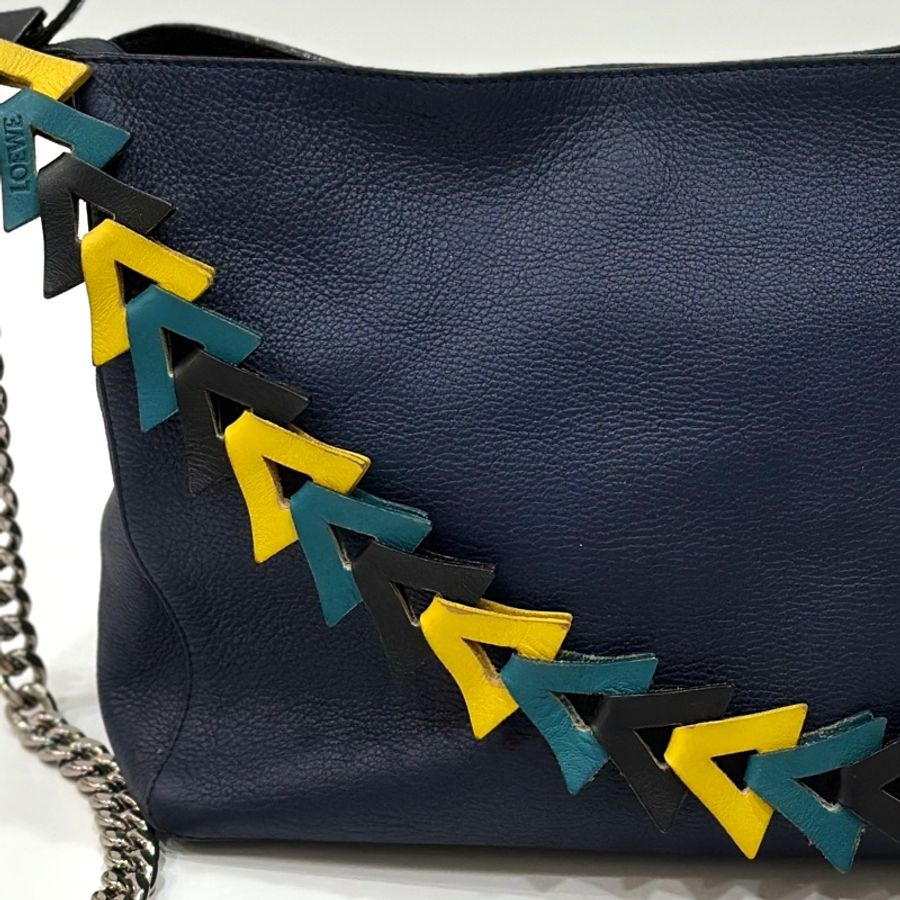 Loewe V line 系列 深藍 箭頭包 斜背包 肩背包 側背包 手提包-35