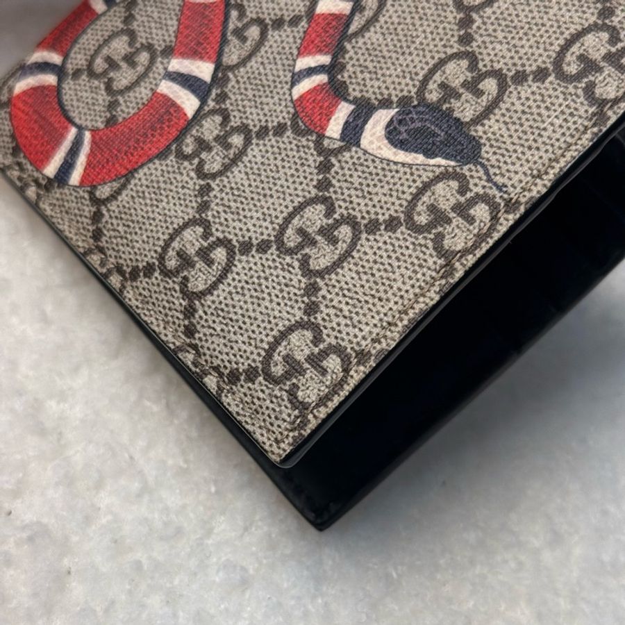 Gucci珊瑚蛇對開短夾-7