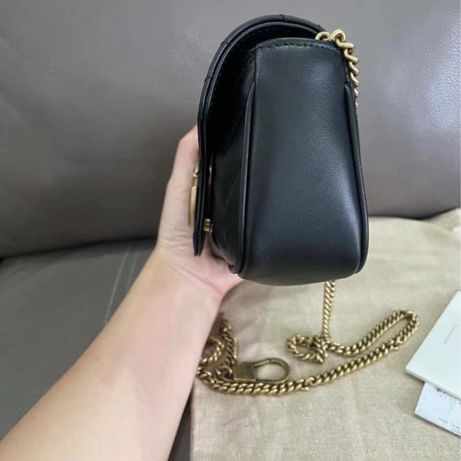 全新閒置 全配🈶️購證❤️ gucci #黑金 #馬蒙 #mini #marmont-10