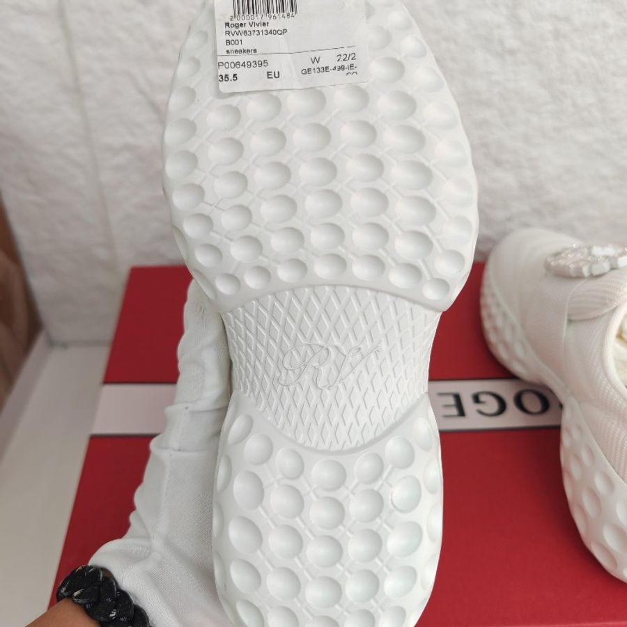 Roger Vivier 鑽扣小白鞋 35.5碼-4