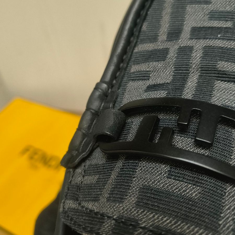 【8成新】㊣✨ FENDI✨**尺寸:8**(附盒子/防塵袋)芬迪 老花 皮革 帆布 厚底 增高 樂福鞋 懶人鞋 皮鞋/雙F/二手包/二手精品/保證正品-32