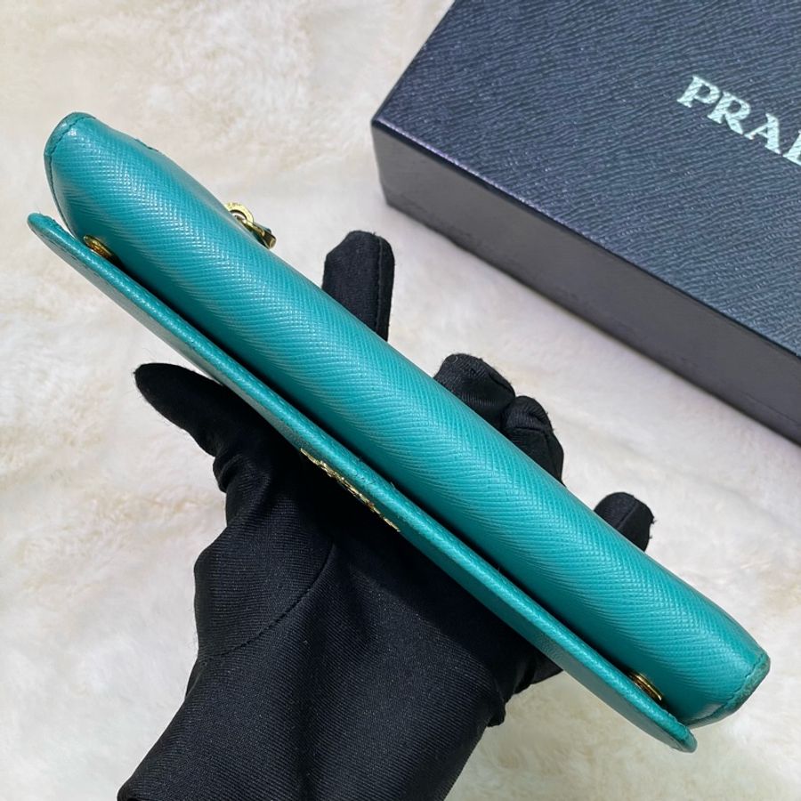 PRADA 湖水綠長夾 XB674-8