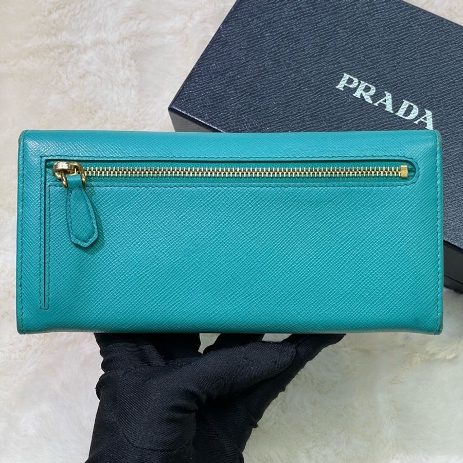 PRADA 湖水綠長夾 XB674-46
