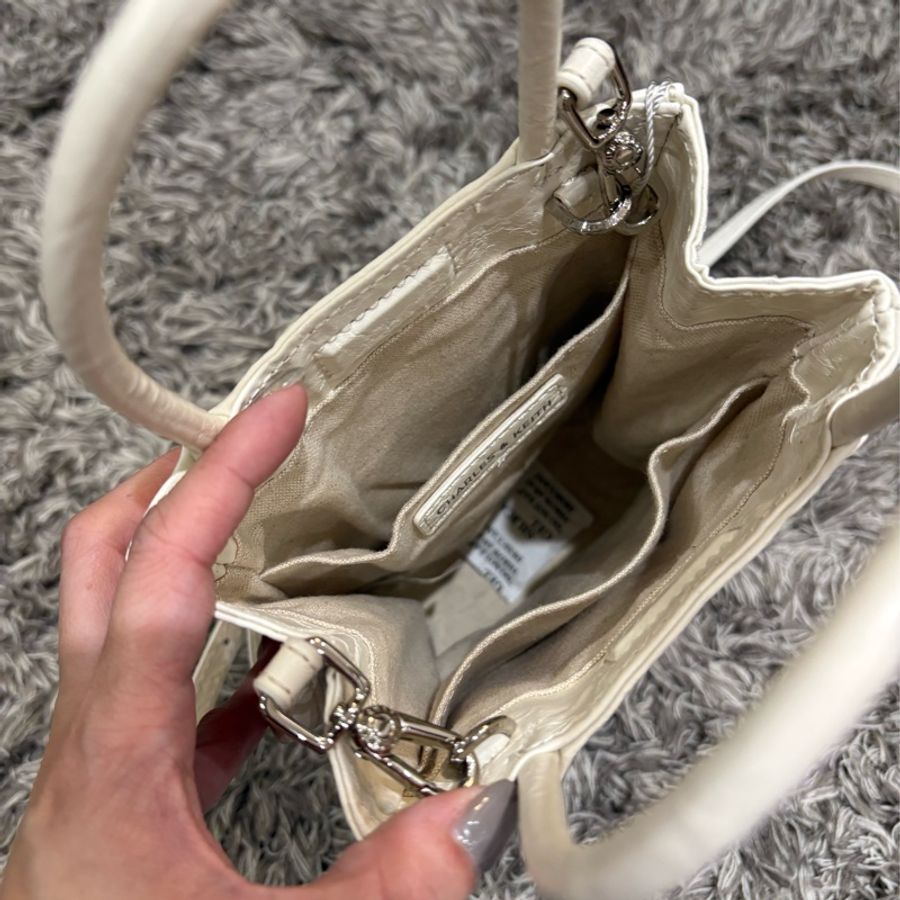 CHARLES & KEITH 紙袋包-1