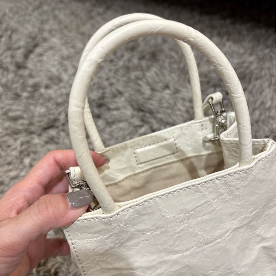 CHARLES & KEITH 紙袋包-2
