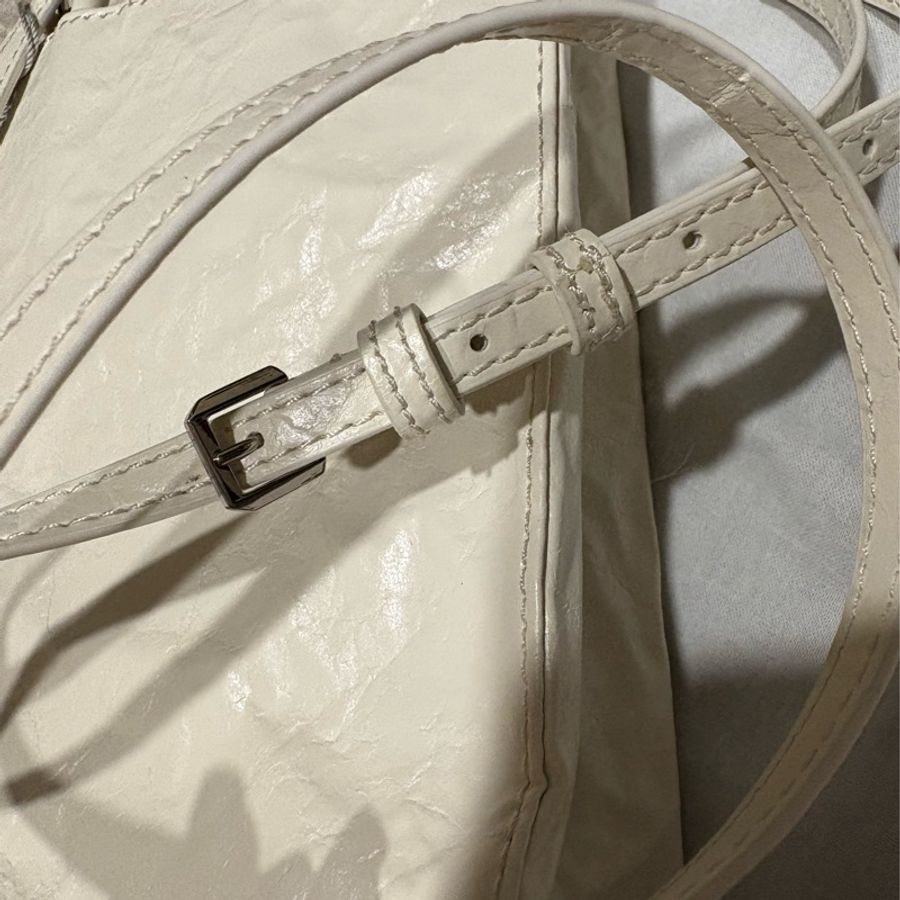 CHARLES & KEITH 紙袋包-16