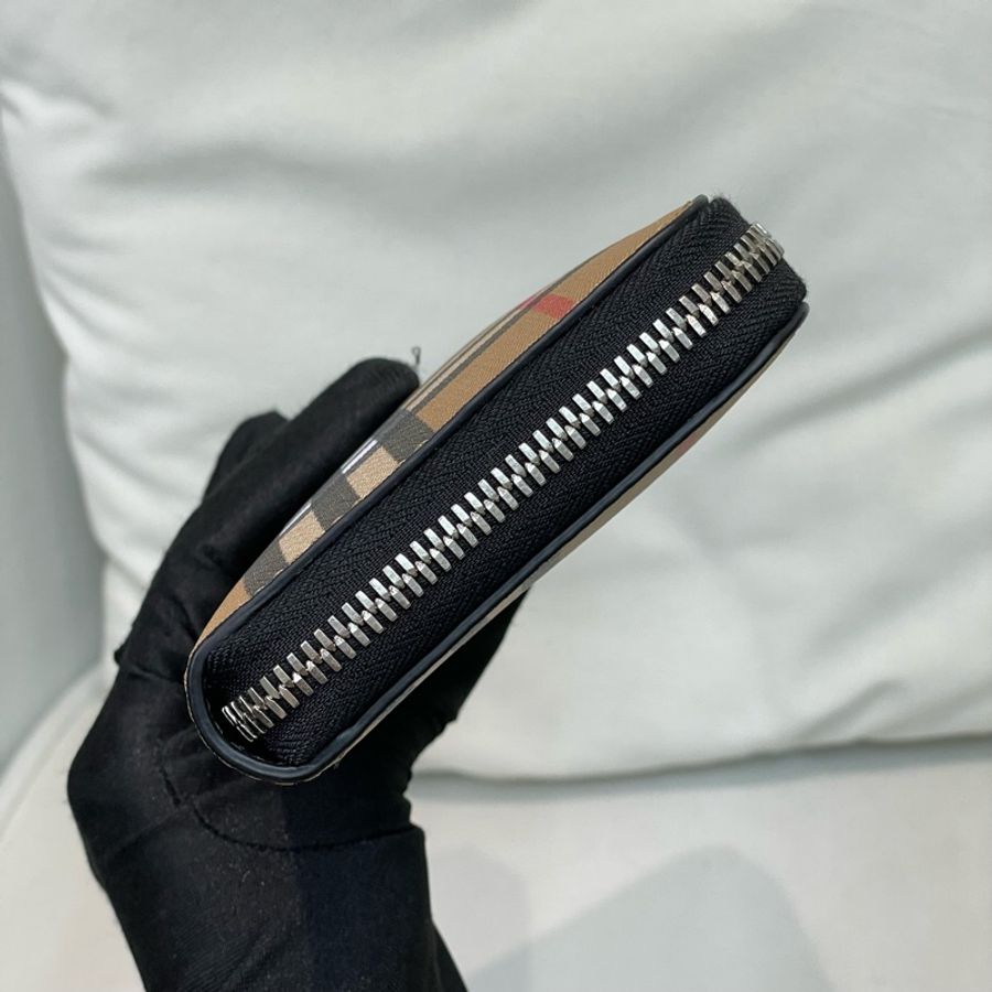 BURBERRY 啡色格子拉鍊長夾 O691-4