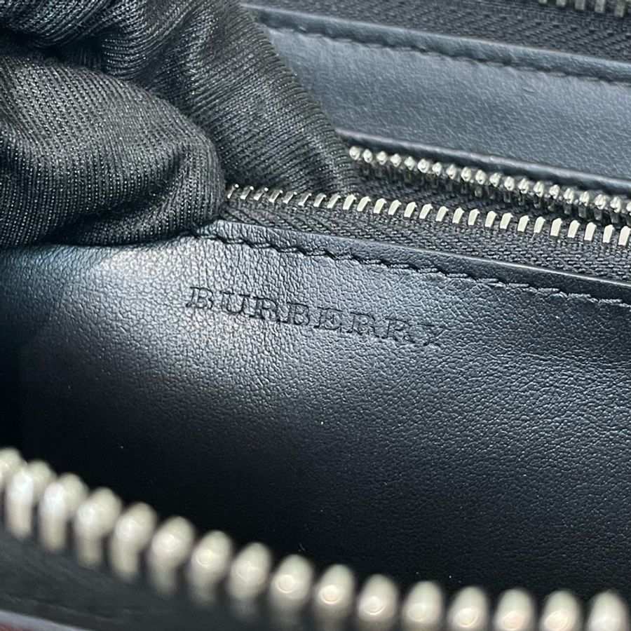 BURBERRY 啡色格子拉鍊長夾 O691-13
