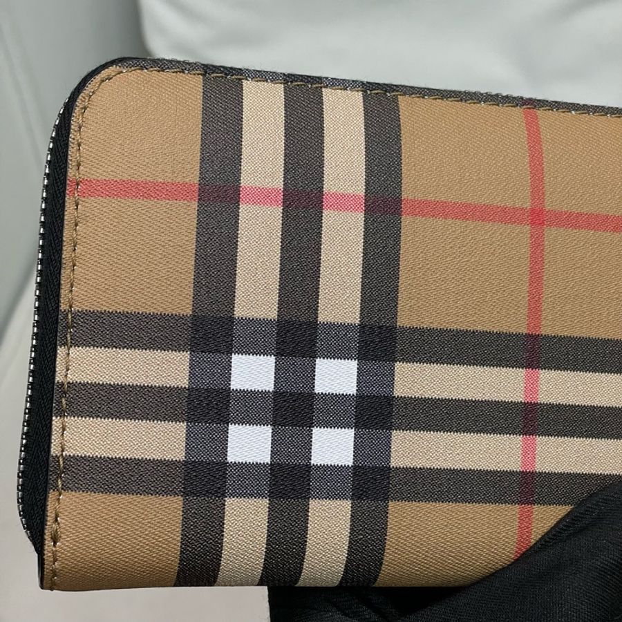 BURBERRY 啡色格子拉鍊長夾 O691-17