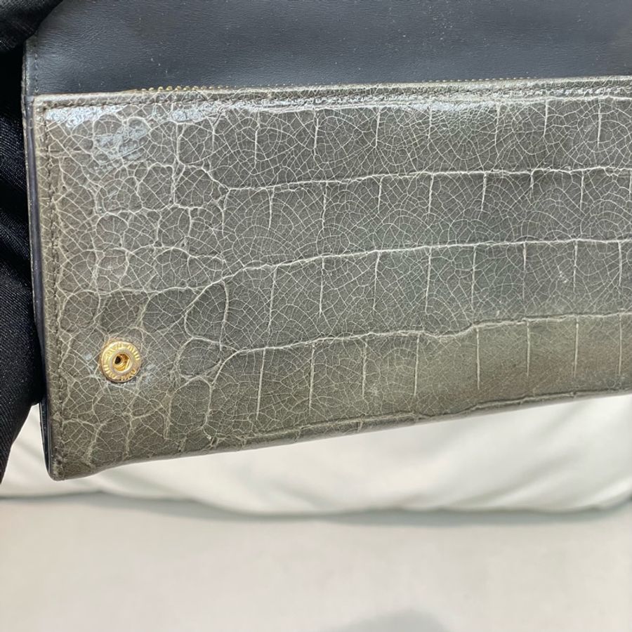 MIU MIU 灰綠色鱷魚紋長夾 XA422-35