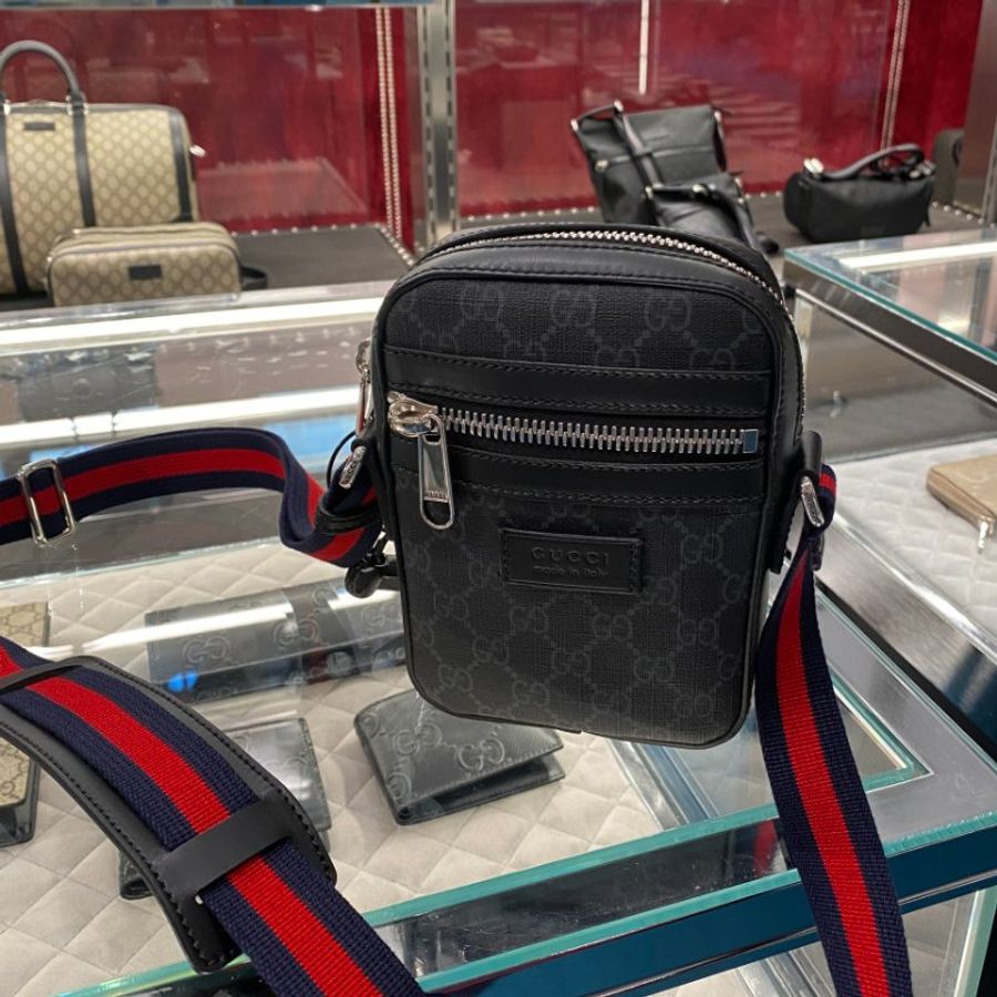 🎉新品好折扣✨Gucci 682357 經典GG Supreme 雙色織帶迷你手機包 黑灰色-8