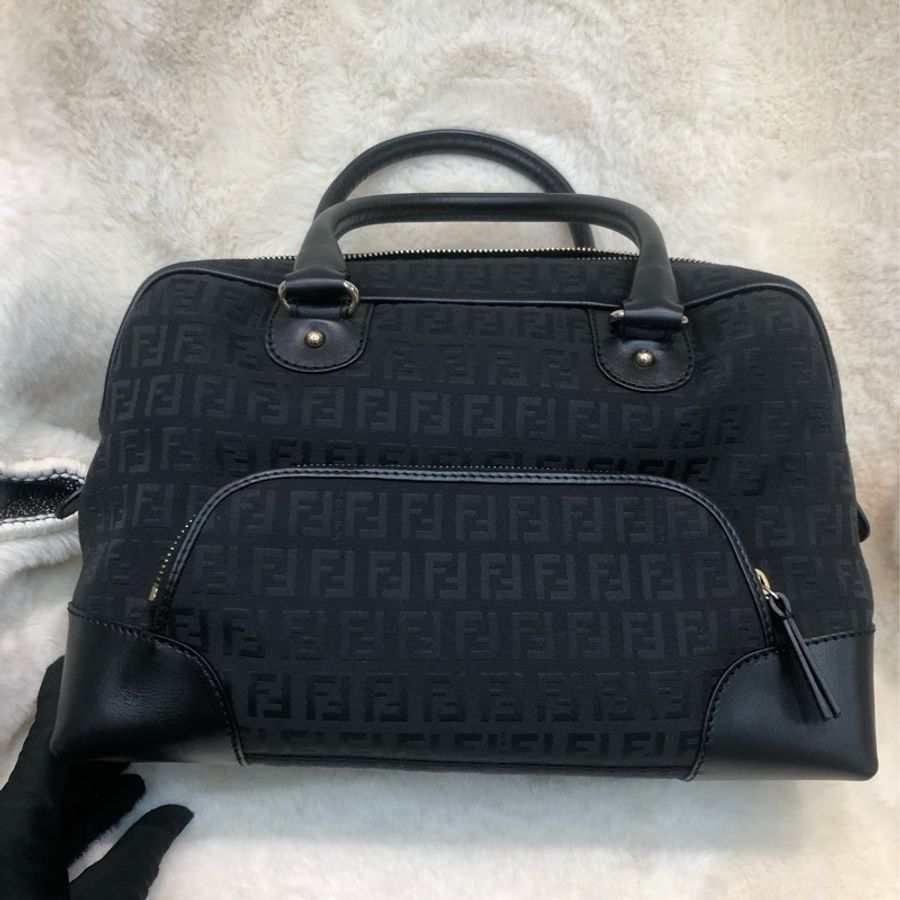 FENDI 黑色手挽袋 I597EE-0