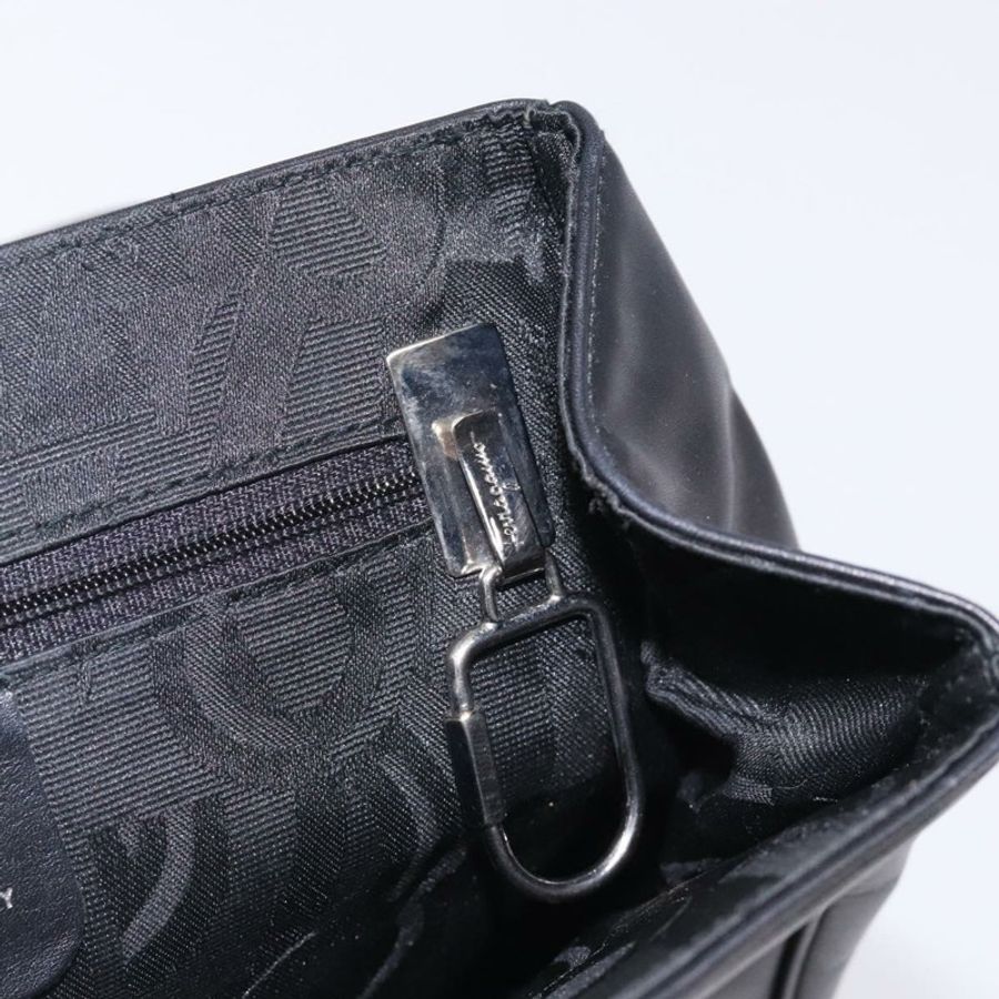 【日本直送】Salvatore Ferragamo Gancini 單肩包 皮革 黑色 銀色 正品 gh280-10