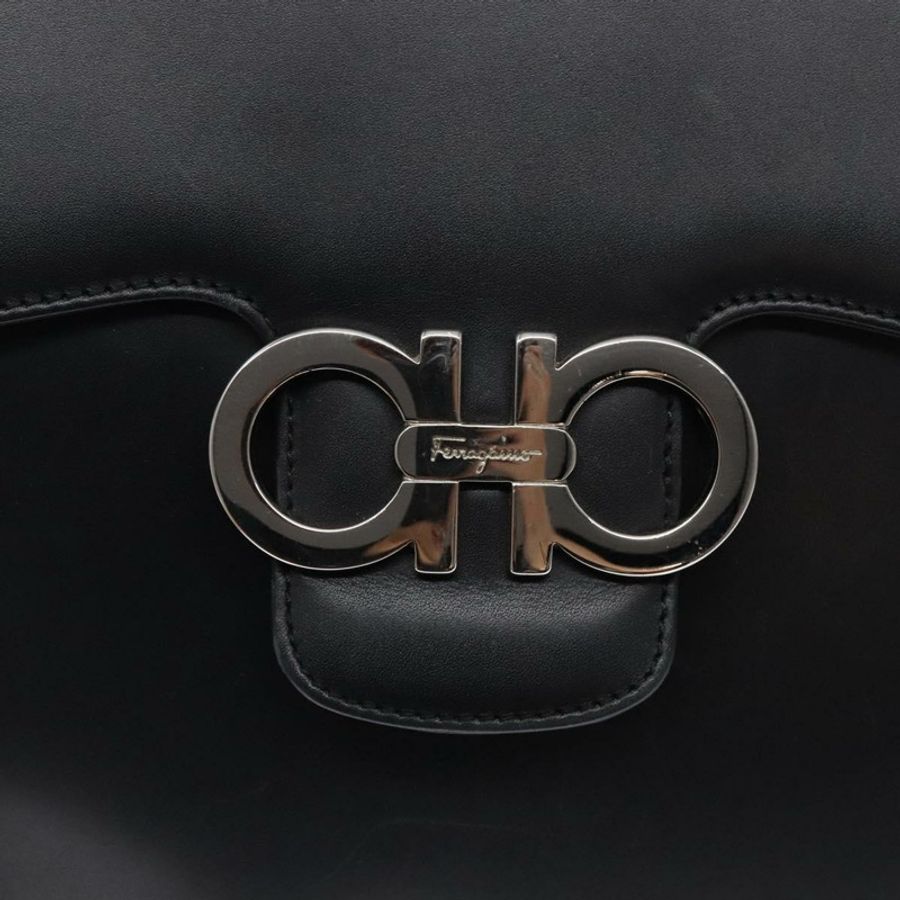 【日本直送】Salvatore Ferragamo Gancini 單肩包 皮革 黑色 銀色 正品 gh280-17