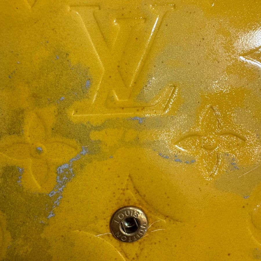 Louis Vuitton 黃色漆皮多功能皮夾腰包-27