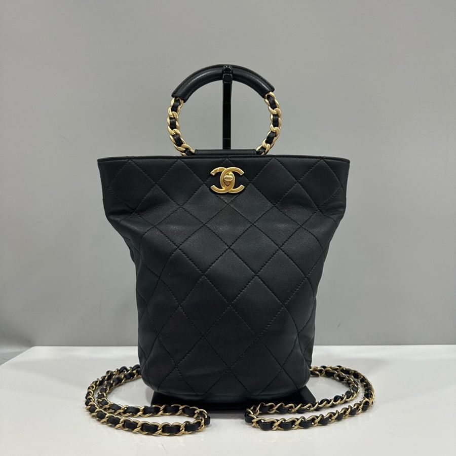 chanel as1362 黑皮金釦手提後背包-0