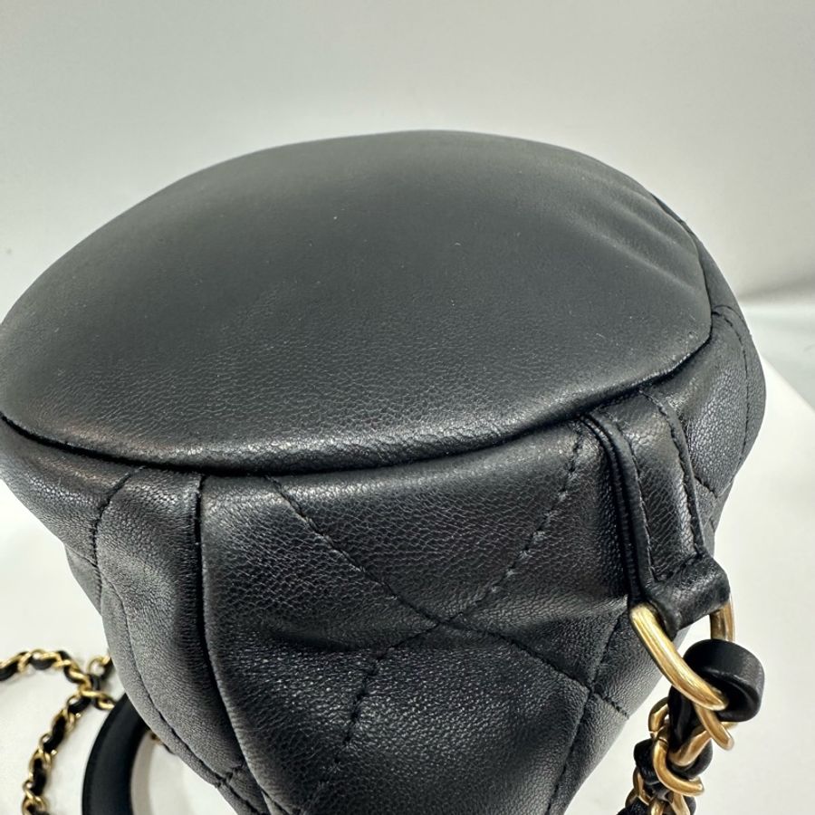 chanel as1362 黑皮金釦手提後背包-20