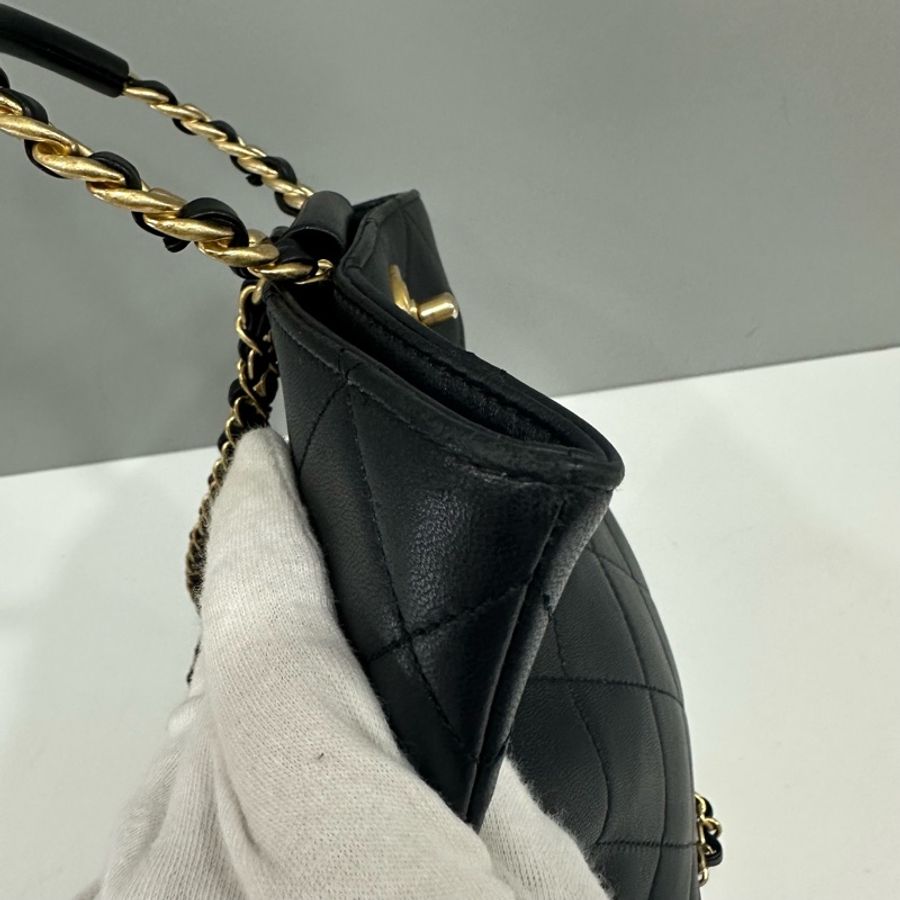 chanel as1362 黑皮金釦手提後背包-26