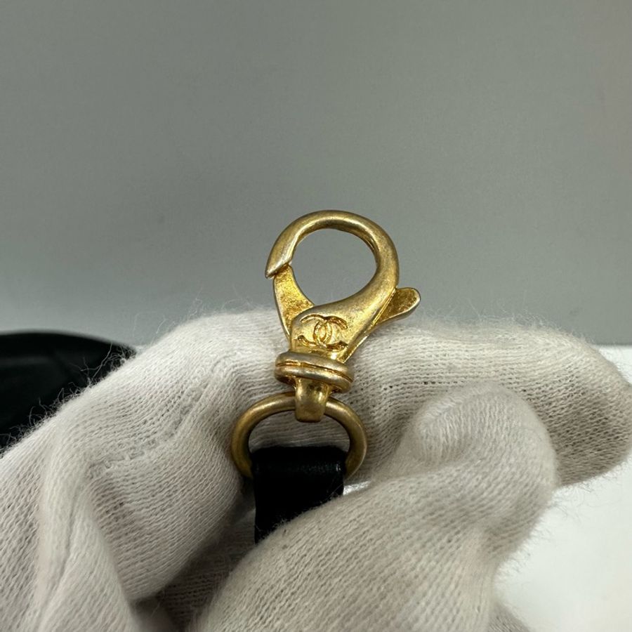 chanel as1362 黑皮金釦手提後背包-33