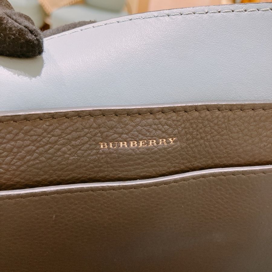 TK1796 Burberry 巴寶莉灰色手挽肩背包The Balt Leather Handbag Grey-37