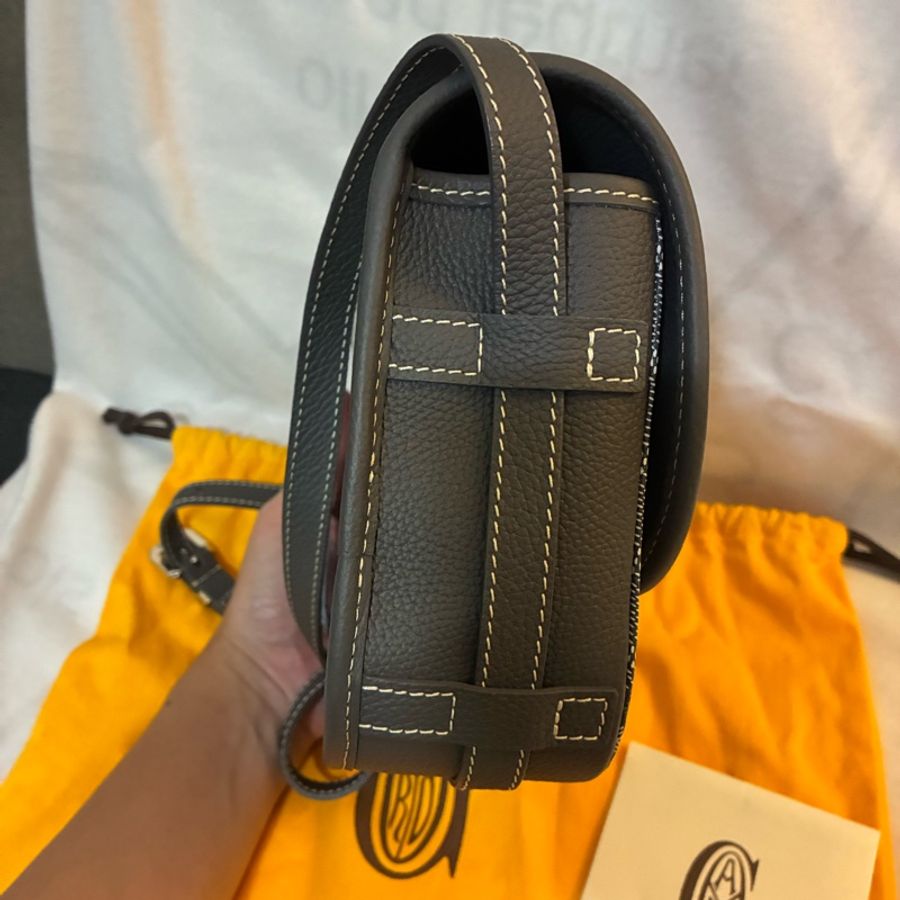 GOYARD 郵差包Belvedere PM 灰-4