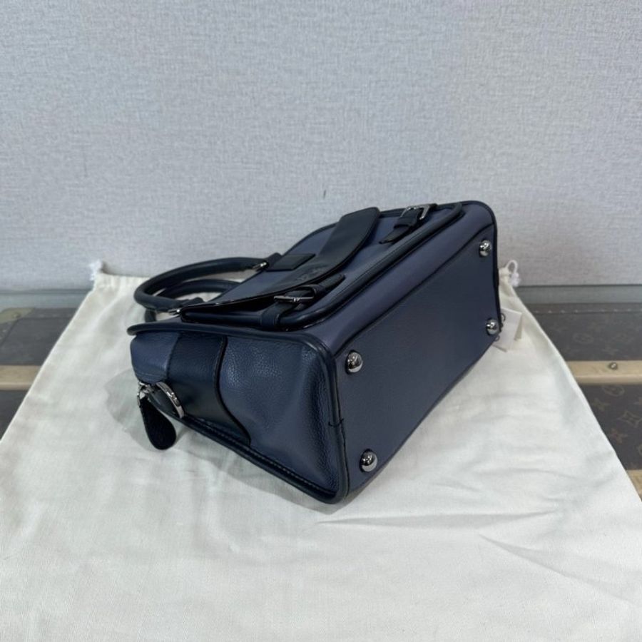 LOEWE 藍黑拼色銀扣手提斜背包 25.5*22*13 98新配件盒子塵袋-4