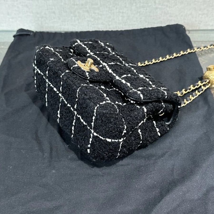 CHANEL 黑白毛呢金球方胖子肩背斜背包 17*13*7 98新配件塵袋-2