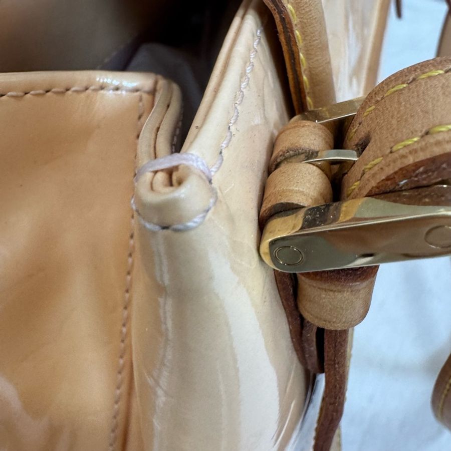 Louis Vuitton 黃色漆皮壓紋肩背包-19