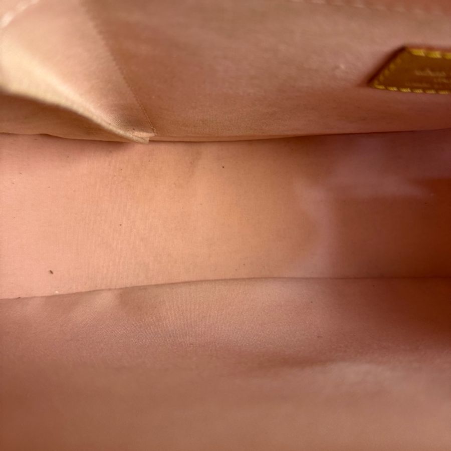 Louis Vuitton 黃色漆皮壓紋肩背包-26