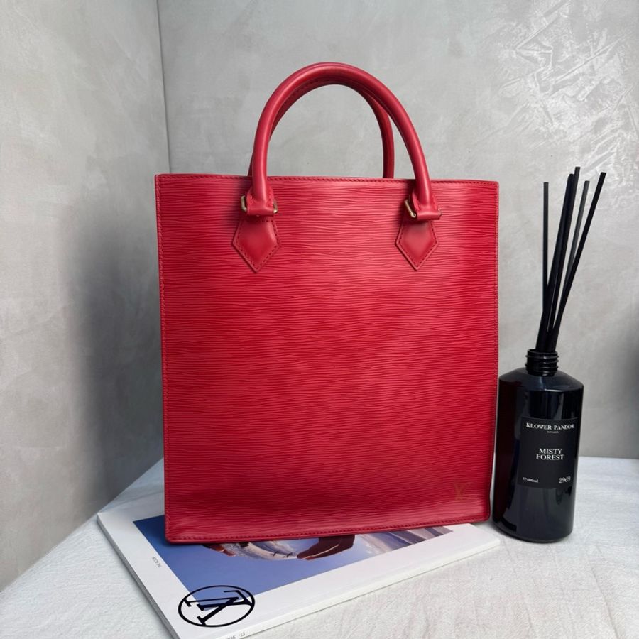Louis Vuitton 紅色 EPI水波紋琴譜包-1
