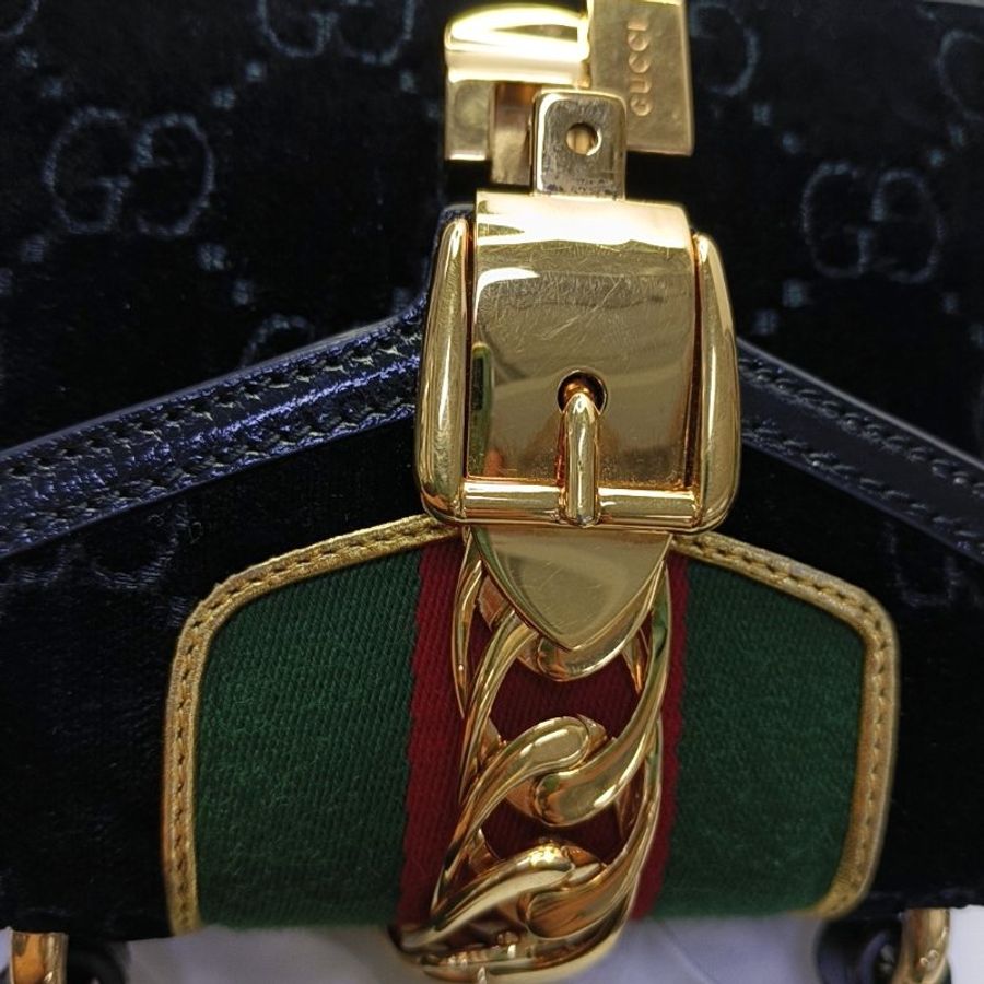 GUCCI Sylvie 迷你 黑色 絲絨 老花 條紋 織帶 塞爾維亞 單肩包 斜背包-7