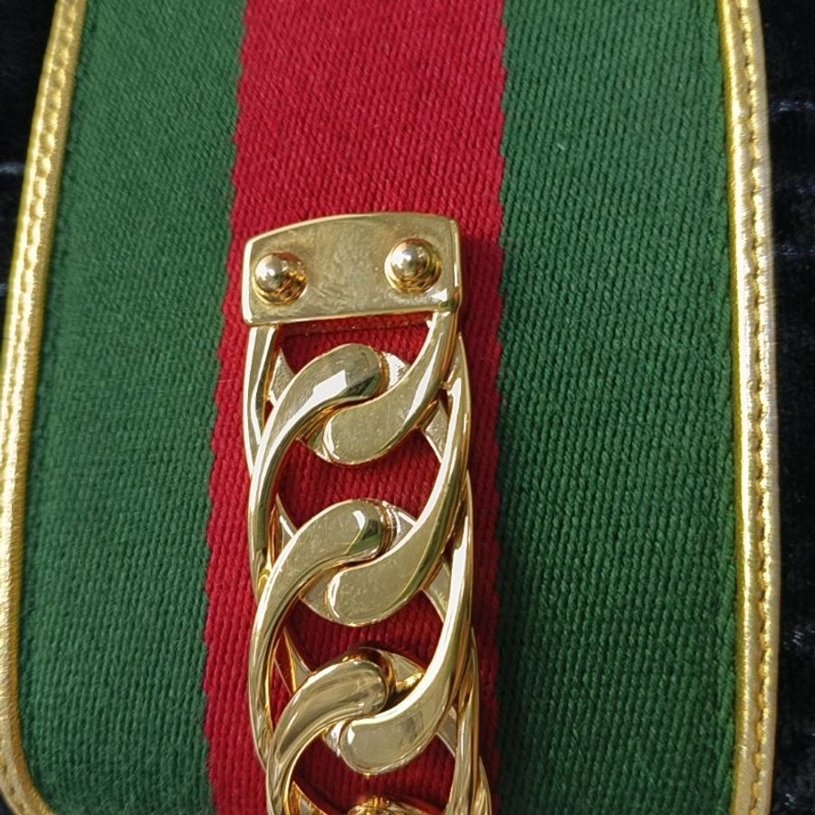 GUCCI Sylvie 迷你 黑色 絲絨 老花 條紋 織帶 塞爾維亞 單肩包 斜背包-9