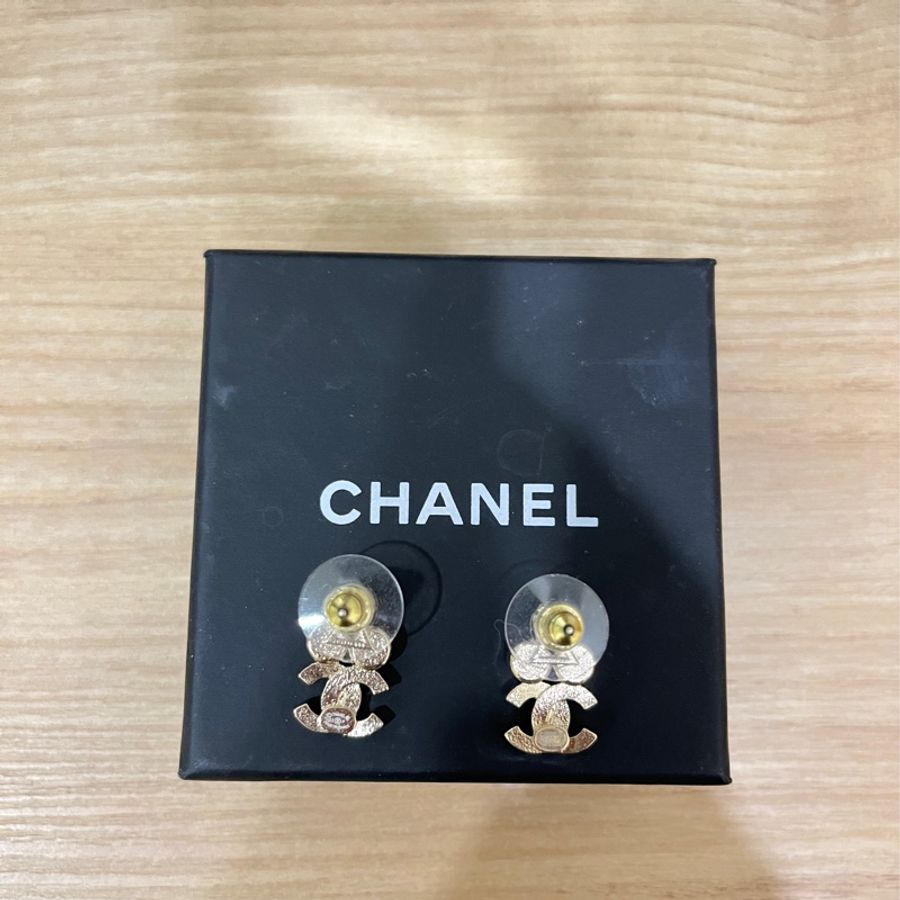 Chanel 香奈雙C水鑽 logo 耳環-2
