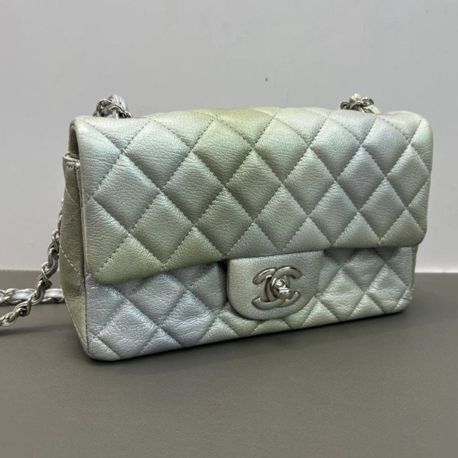 CHANEL 22C漸變銀扣大mini肩背斜背鏈條包20*12*6 98新配件塵袋-1