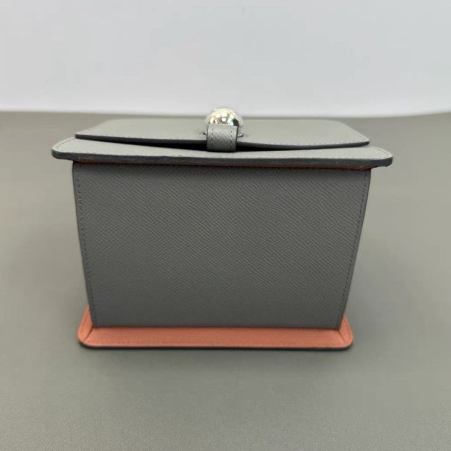 MOYNAT 拼色銀扣手提三角粽子包 17*13*12 98新-3