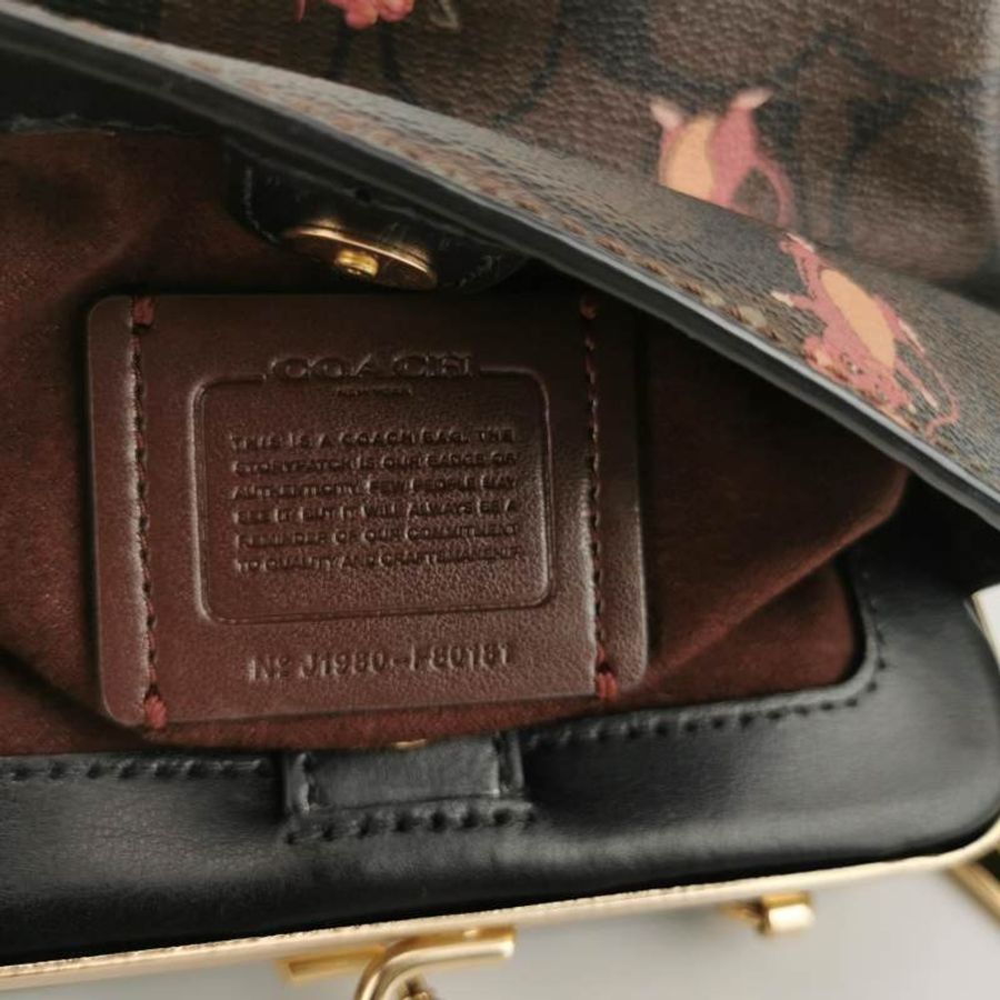Coach 標準款 牛皮 雙C 老花 小鼠 圖案 斜背包-7