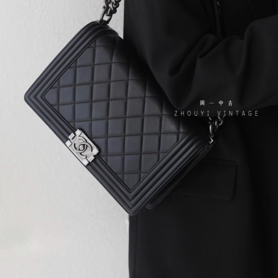 Chanel leboy28黑銀全牛皮鏈條斜挎包 #99新閒置 #櫃上在售25萬-7