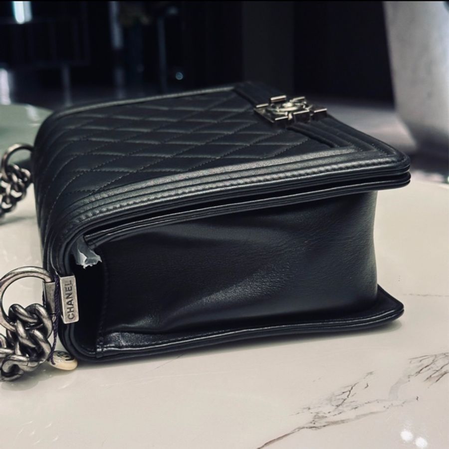 Chanel leboy28黑銀全牛皮鏈條斜挎包 #99新閒置 #櫃上在售25萬-16