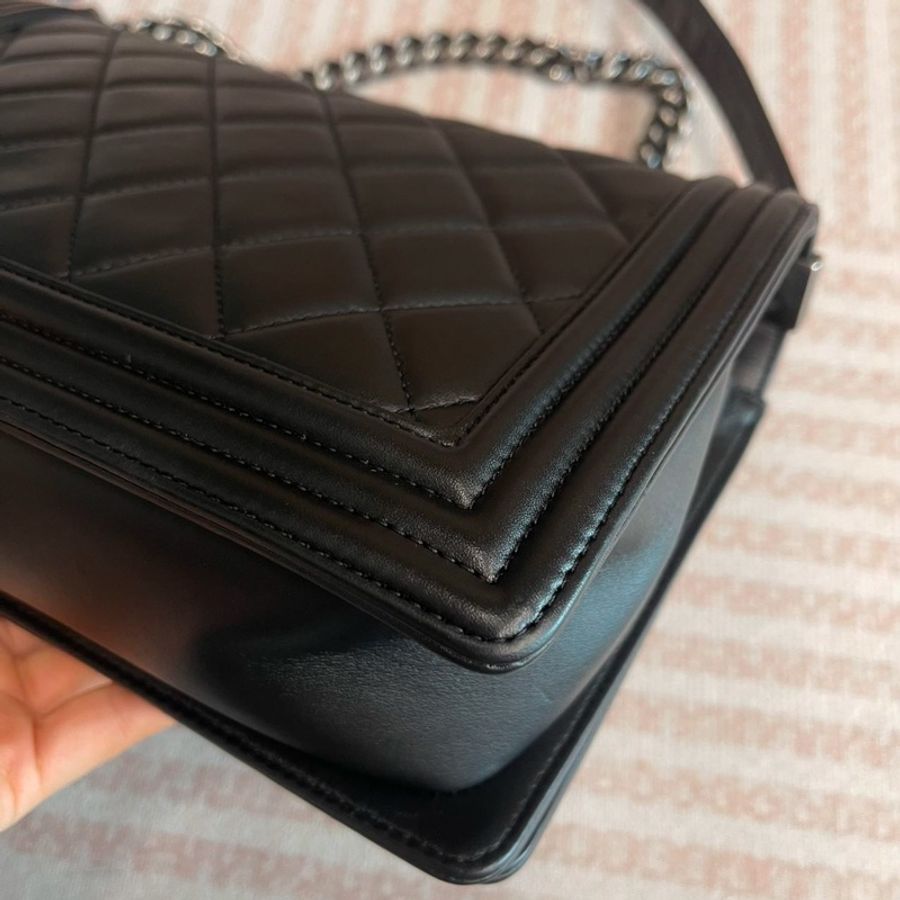 Chanel leboy28黑銀全牛皮鏈條斜挎包 #99新閒置 #櫃上在售25萬-25