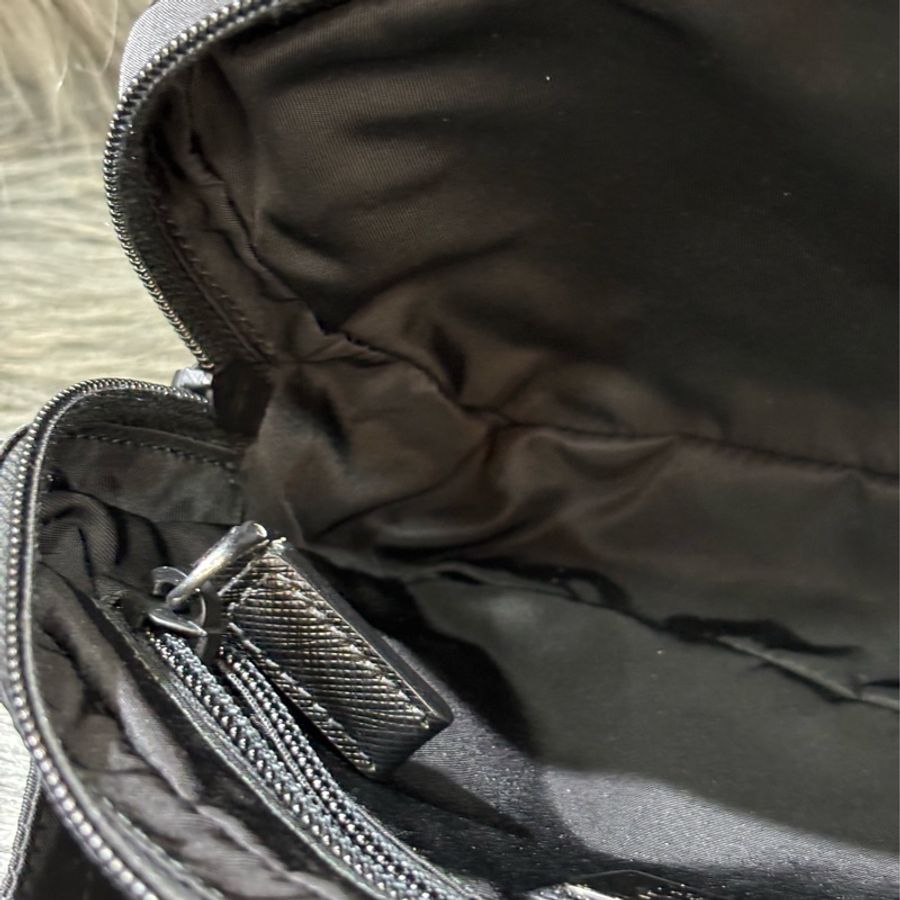 PRADA AVL977 黑色 帆布 前口袋 拉鍊 肩背包 胸口包 後背包 麻將包-28