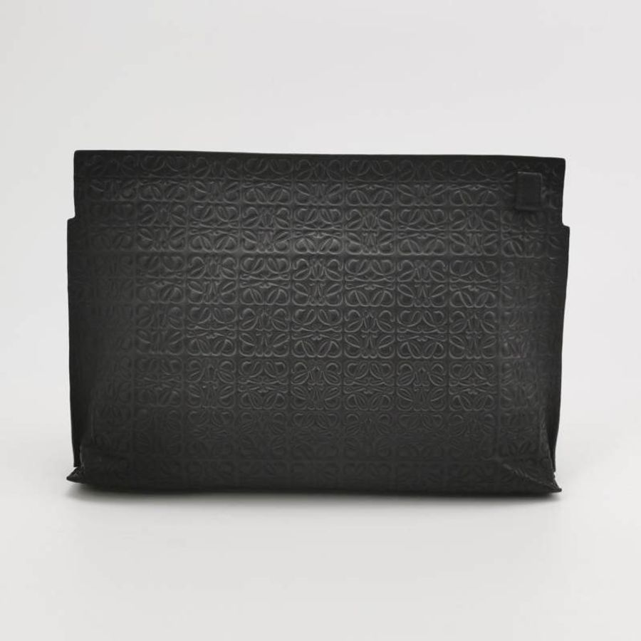Loewe T Pouch 牛皮 Logo 壓花 手拿包-3
