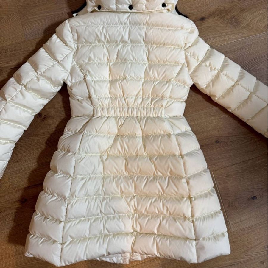 moncler 大童 白色 白配黑邊 連帽 輕羽絨 長羽絨 長版羽絨外套 羽絨外套 防風外套-11